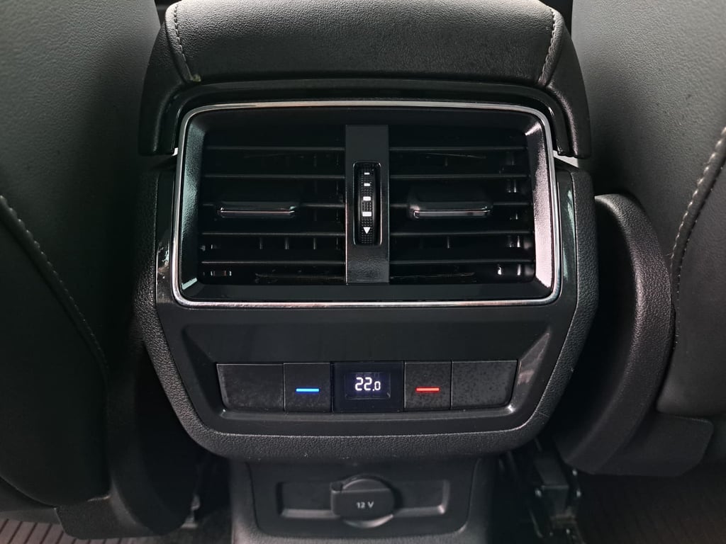 SKODA Kodiaq 2023 — imagine 17