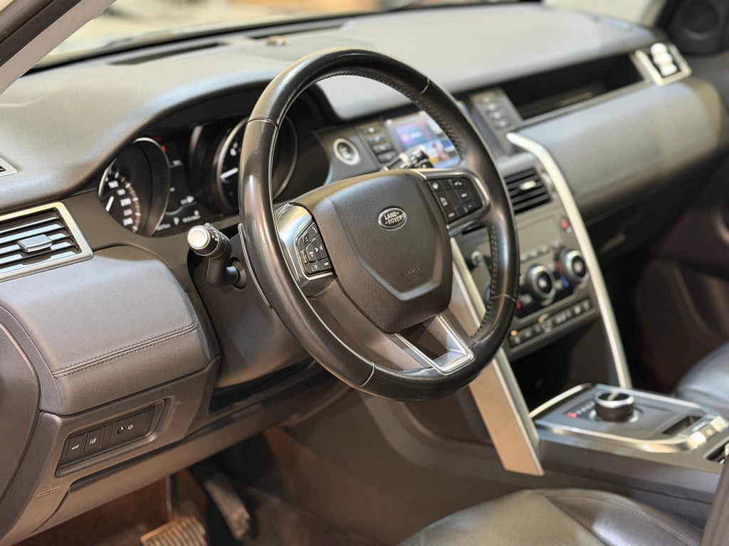 LAND ROVER Discovery 2018 — imagine 4