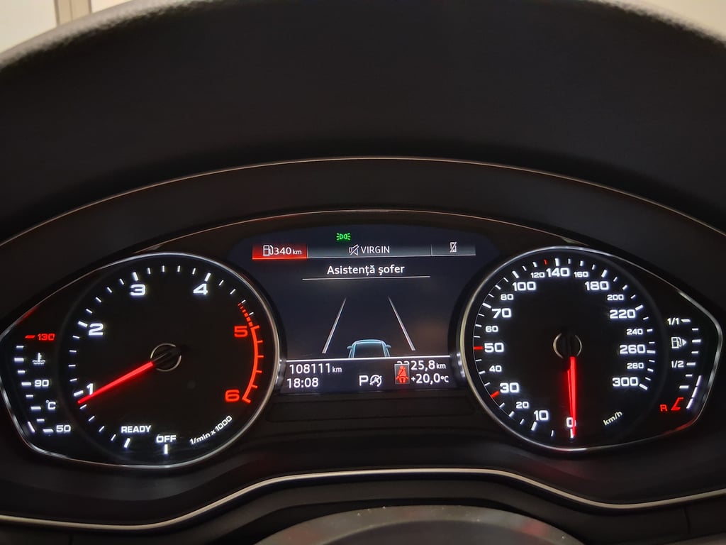 AUDI A4 2022 — imagine 5