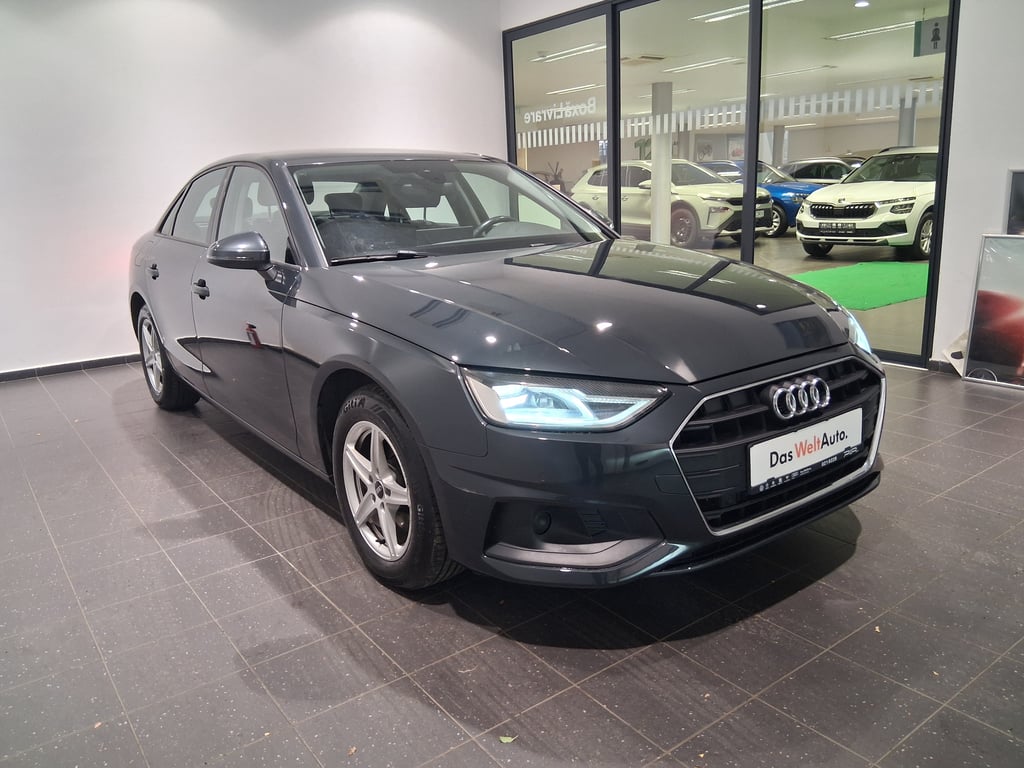 AUDI A4 2022 — imagine 7