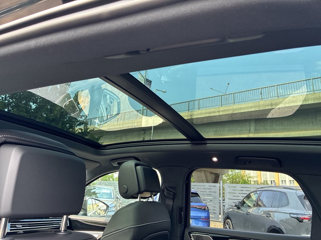 VOLKSWAGEN Touareg 2026 — imagine 17