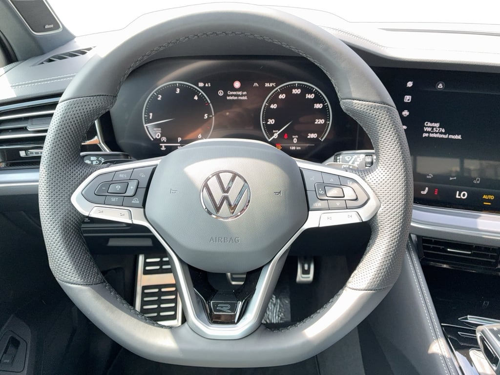 VOLKSWAGEN Touareg 2026 — imagine 10
