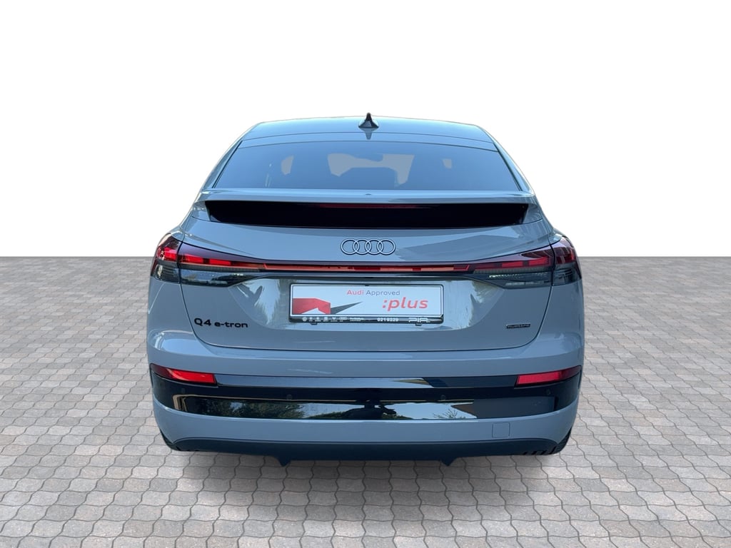 AUDI Q4 e-tron 2026 — imagine 4