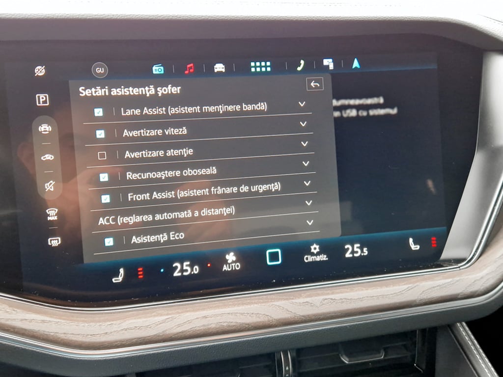 VOLKSWAGEN Touareg 2023 — imagine 40