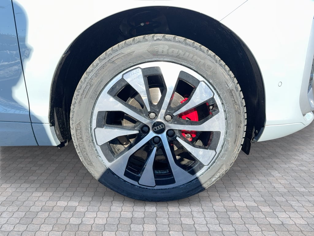 AUDI Q3 2025 — imagine 8