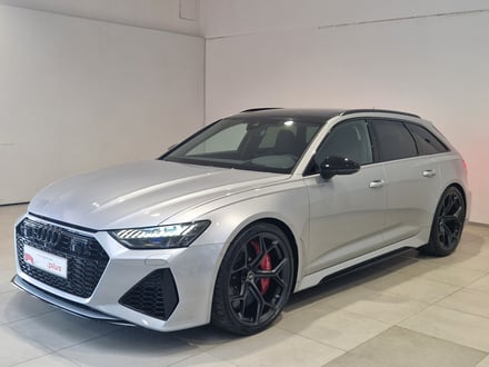 Audi RS6 Avant performance quattro