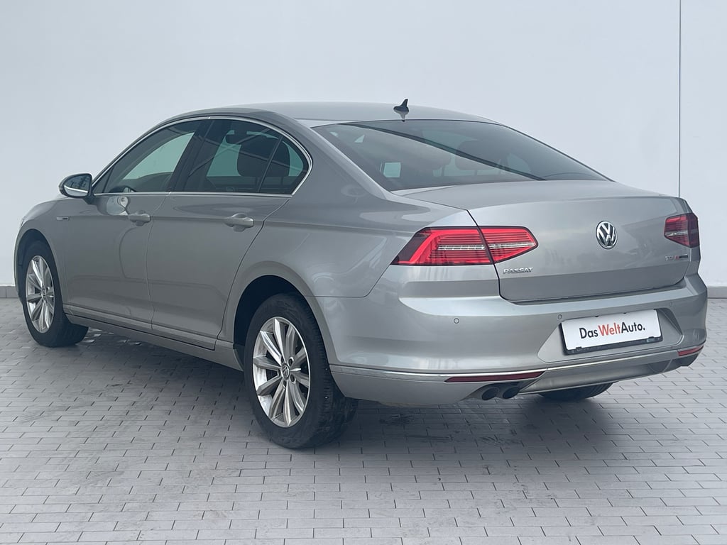 VOLKSWAGEN Passat 2015 — imagine 28