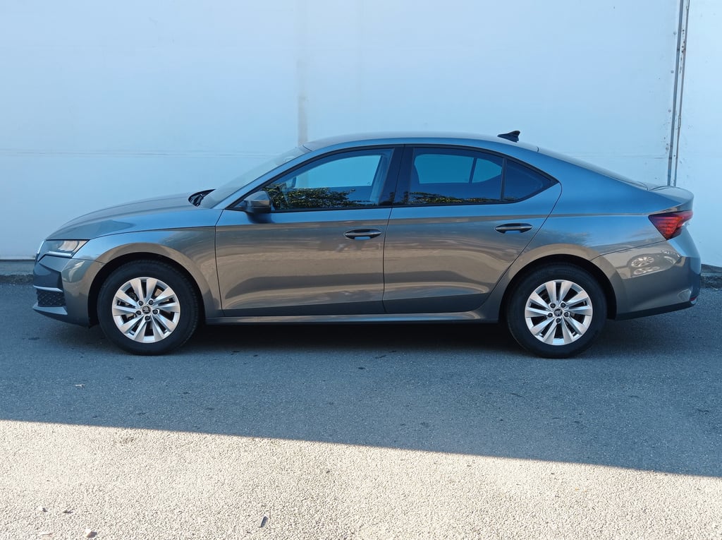 SKODA Octavia 2026 — imagine 2