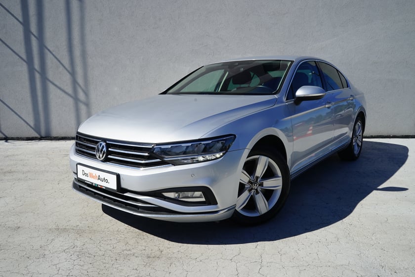 VW Noul Passat Highline 2.0 TDI DSG