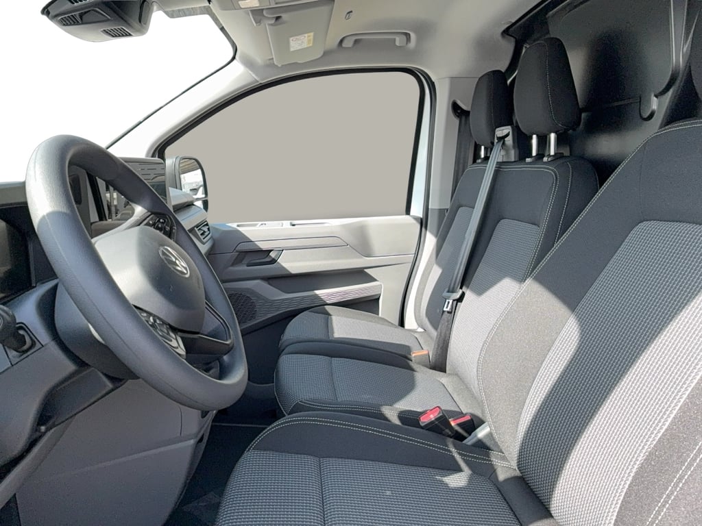 VOLKSWAGEN Multivan 2026 — imagine 8