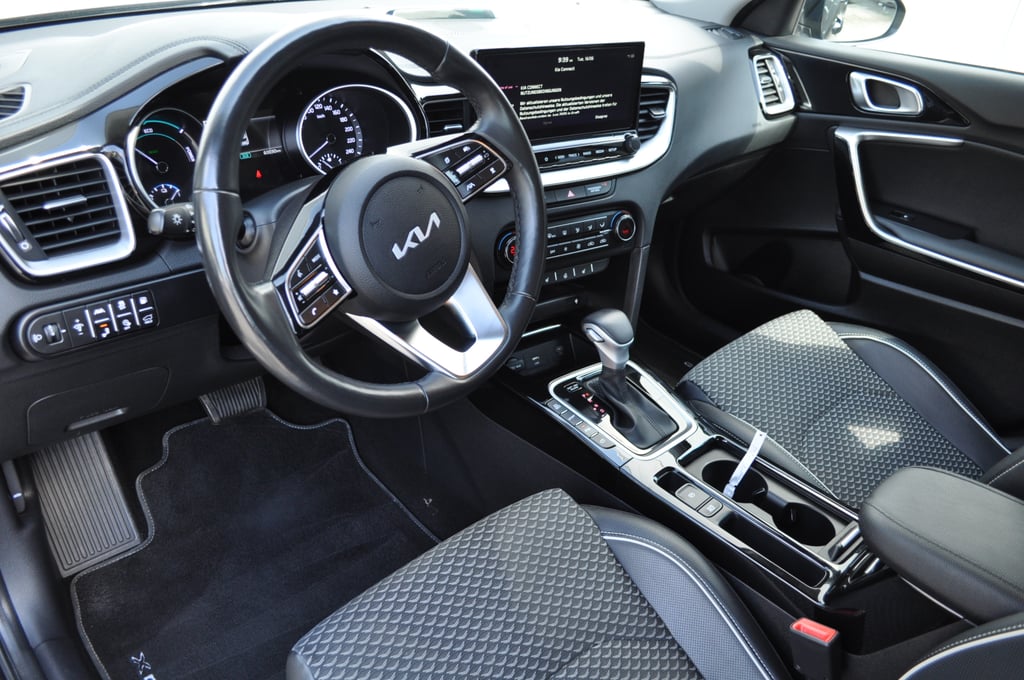 Kia Ceed 2022 hibrid, 19.989 € — imagine 17