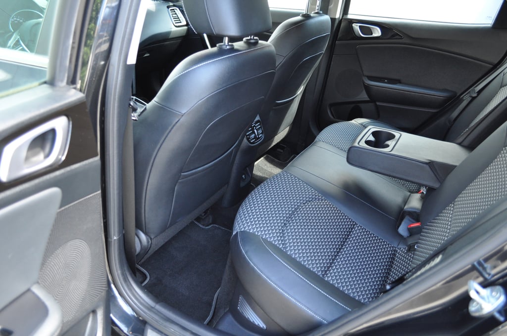 Kia Ceed 2022 hibrid, 19.989 € — imagine 18