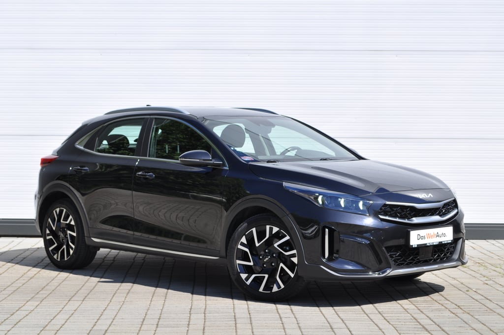 Kia Ceed 2022 hibrid, 19.989 € — imagine 5