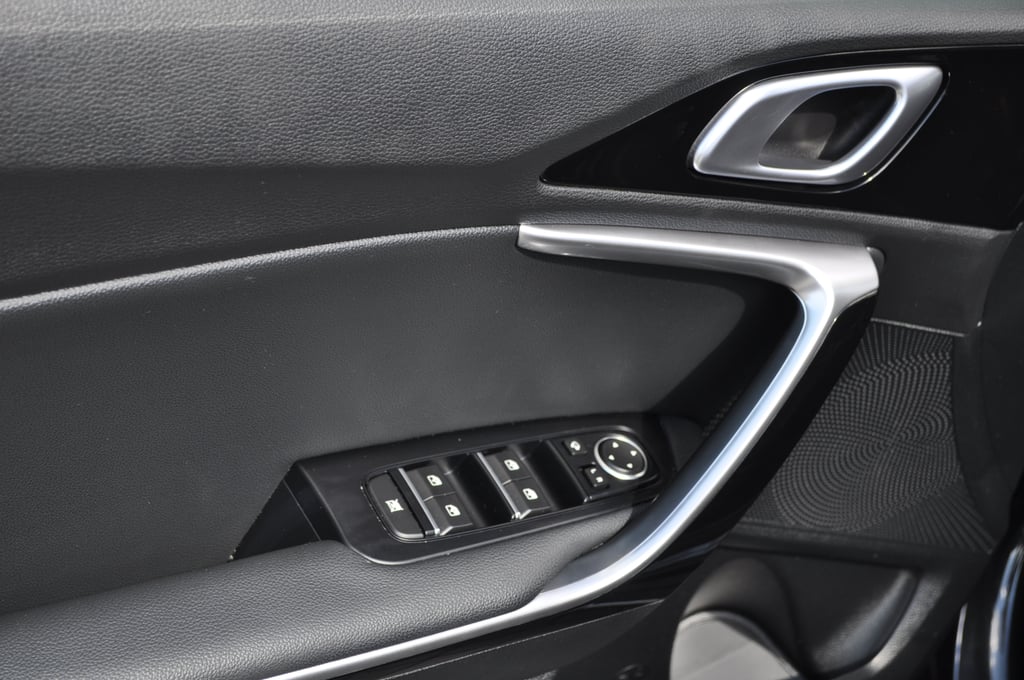 Kia Ceed 2022 hibrid, 19.989 € — imagine 15