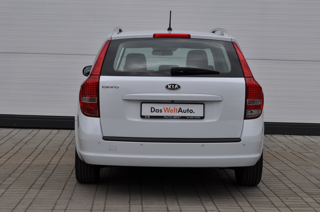 Kia Ceed 2012 benzină, 5.950 € — imagine 8