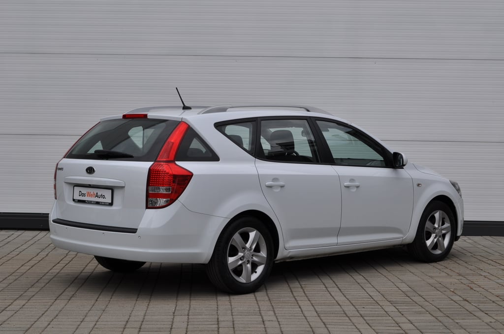 Kia Ceed 2012 benzină, 5.950 € — imagine 7