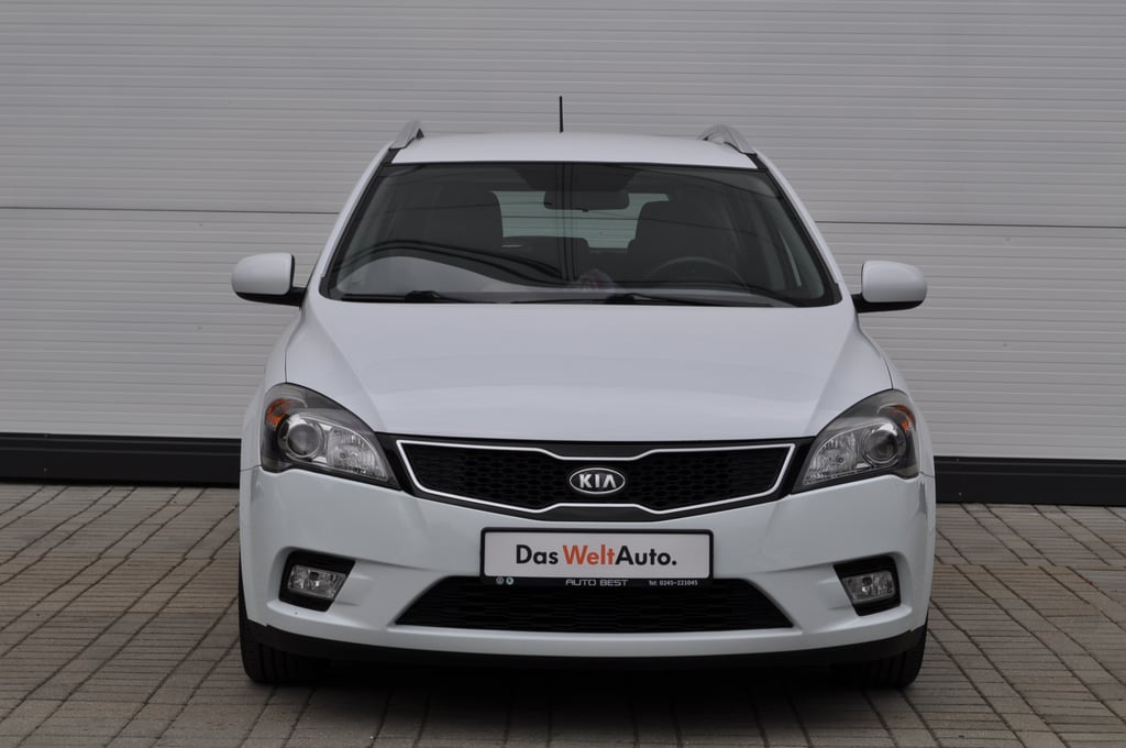Kia Ceed 2012 benzină, 5.950 € — imagine 4