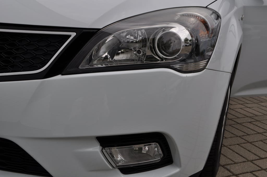 Kia Ceed 2012 benzină, 5.950 € — imagine 10