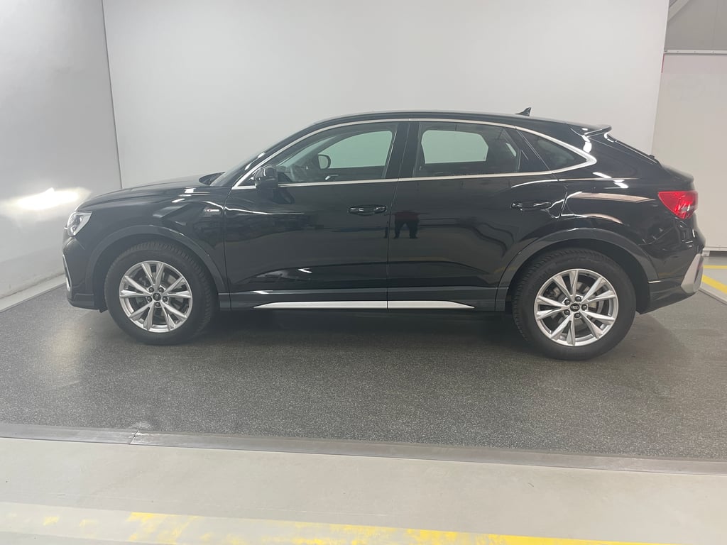 AUDI Q3 2023 — imagine 2
