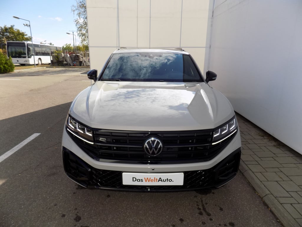 VOLKSWAGEN Touareg 2026 — imagine 8