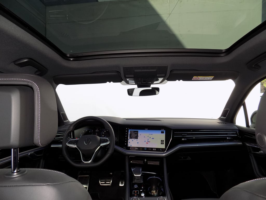 VOLKSWAGEN Touareg 2026 — imagine 9