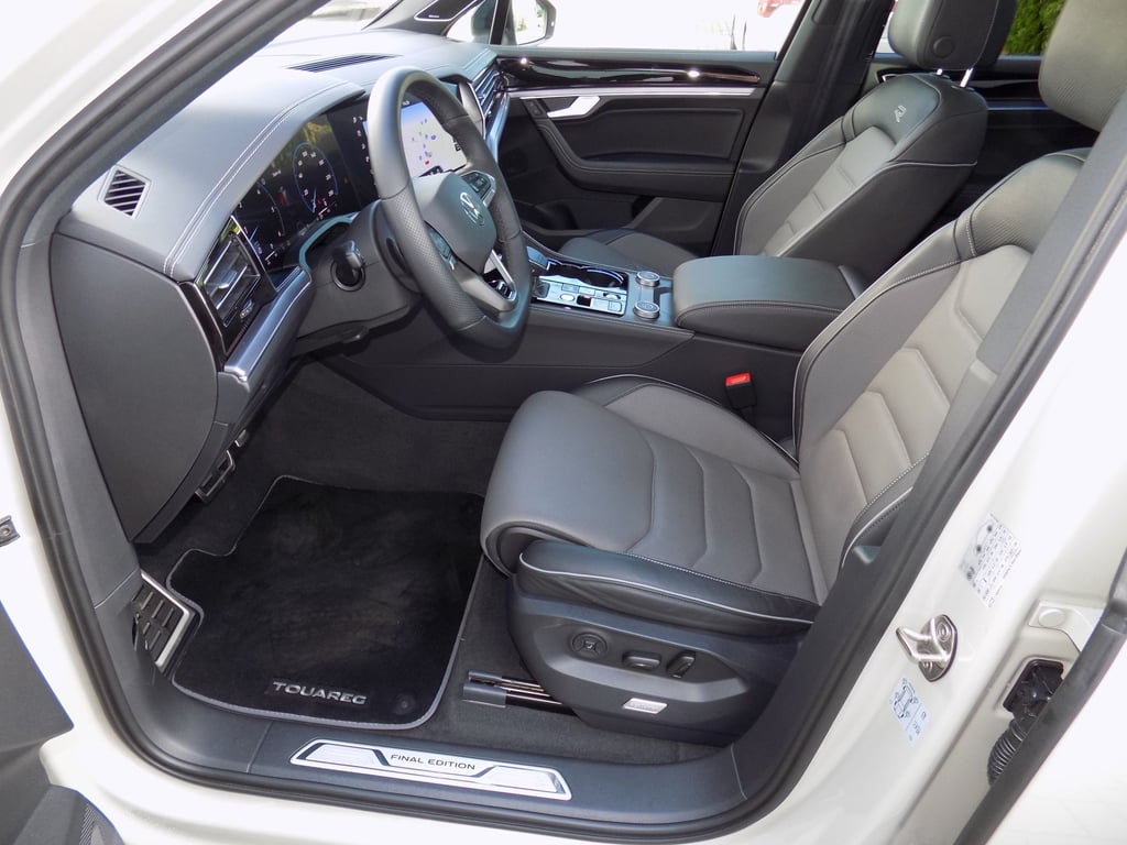 VOLKSWAGEN Touareg 2026 — imagine 13