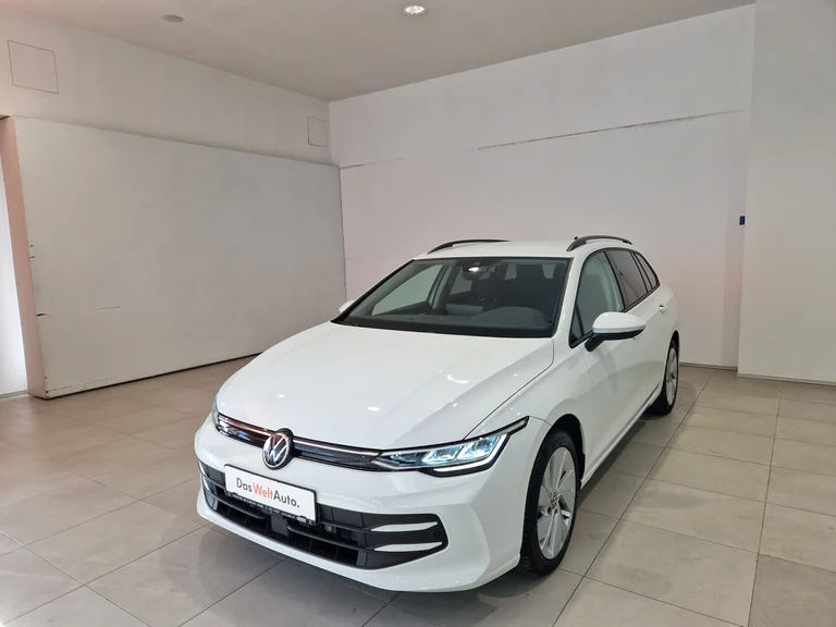 VW Golf Variant
Noul Golf Var. Life mildHy.1.5 eTSI DSG