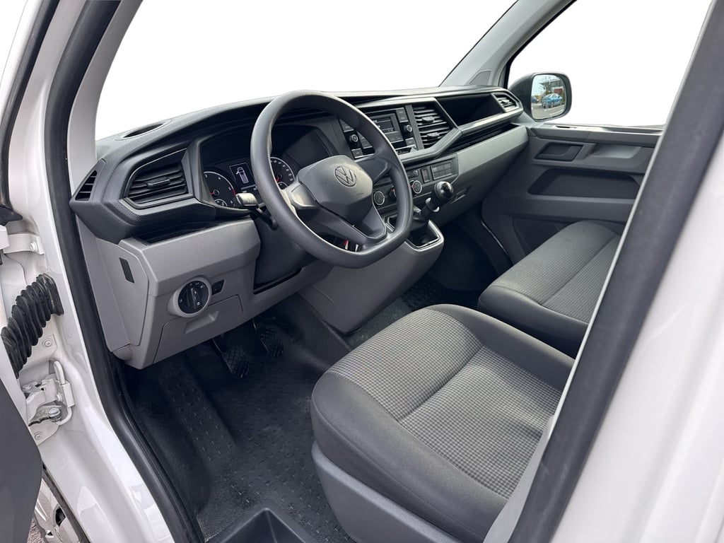 VOLKSWAGEN Transporter 2024 — imagine 15