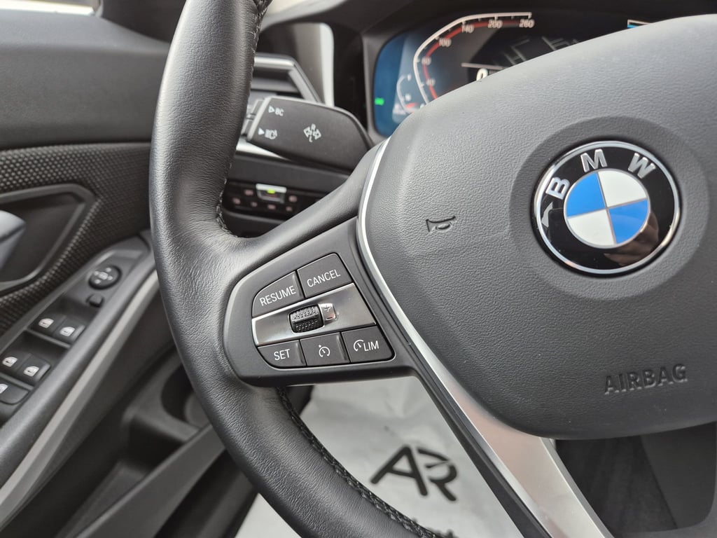 BMW Seria 3 2021 — imagine 16