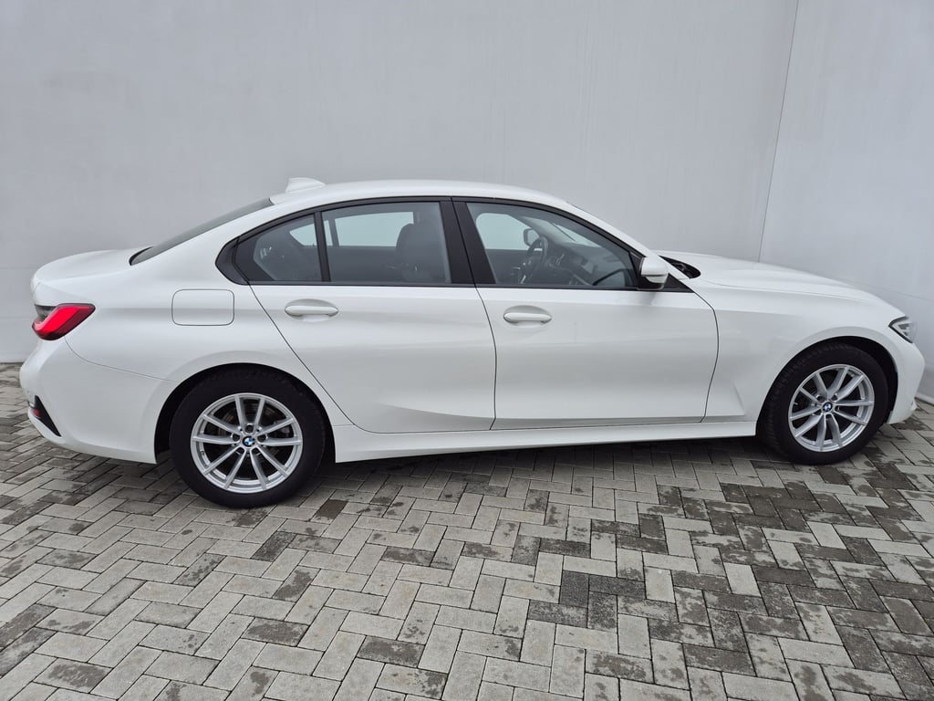 BMW Seria 3 2021 — imagine 6