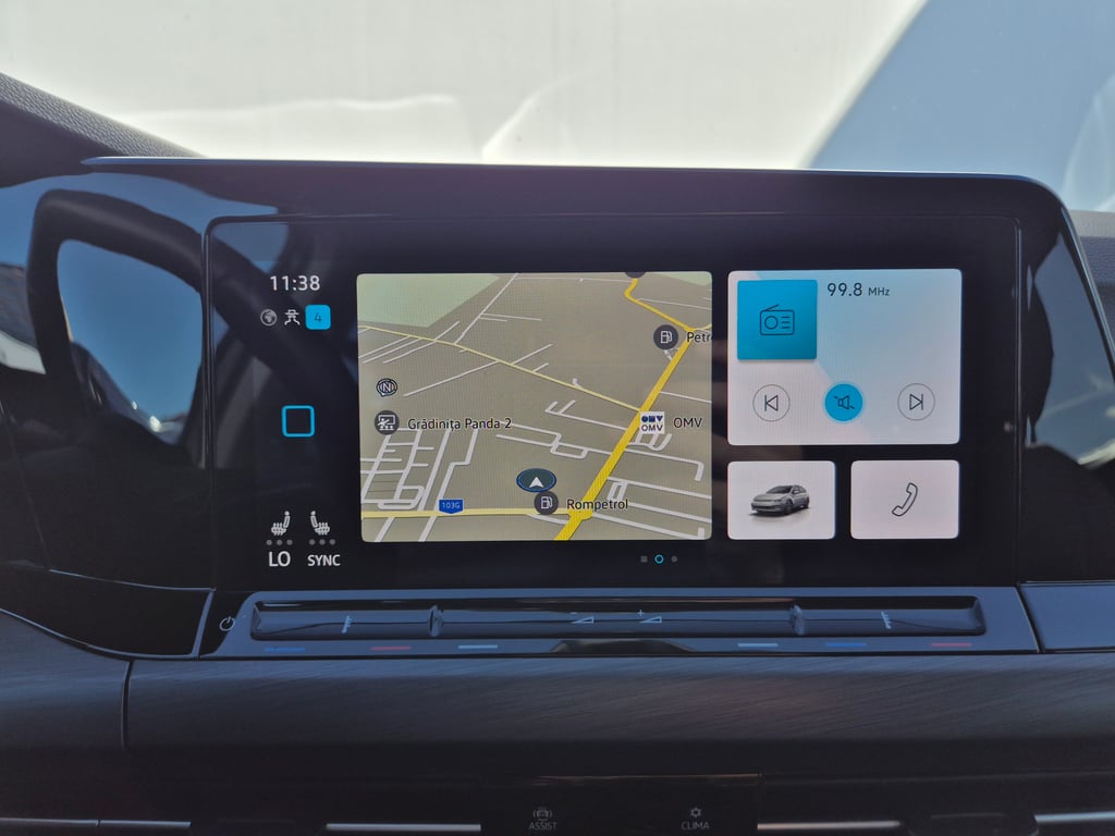 VOLKSWAGEN Golf 2022 — imagine 17