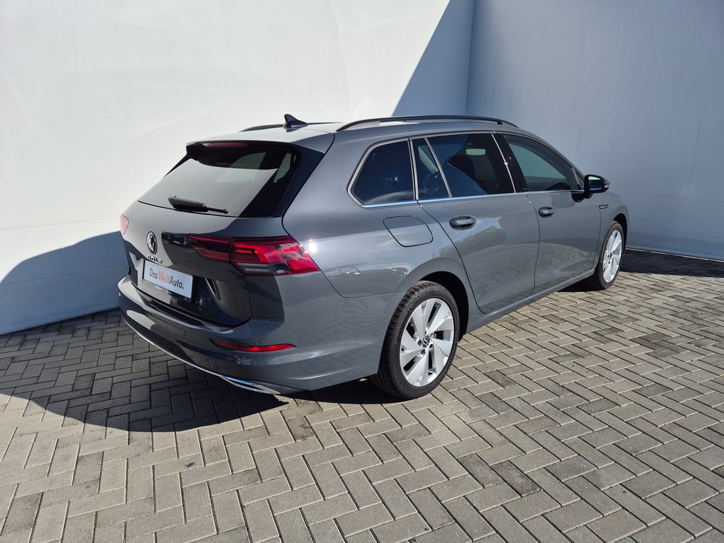 VOLKSWAGEN Golf 2022 — imagine 5