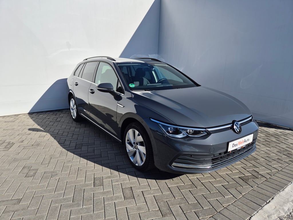 VOLKSWAGEN Golf 2022 — imagine 7