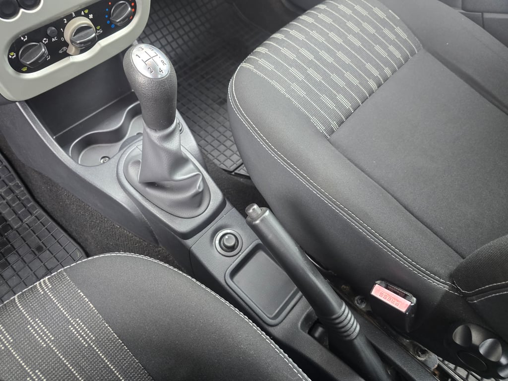 DACIA Logan 2012 — imagine 14