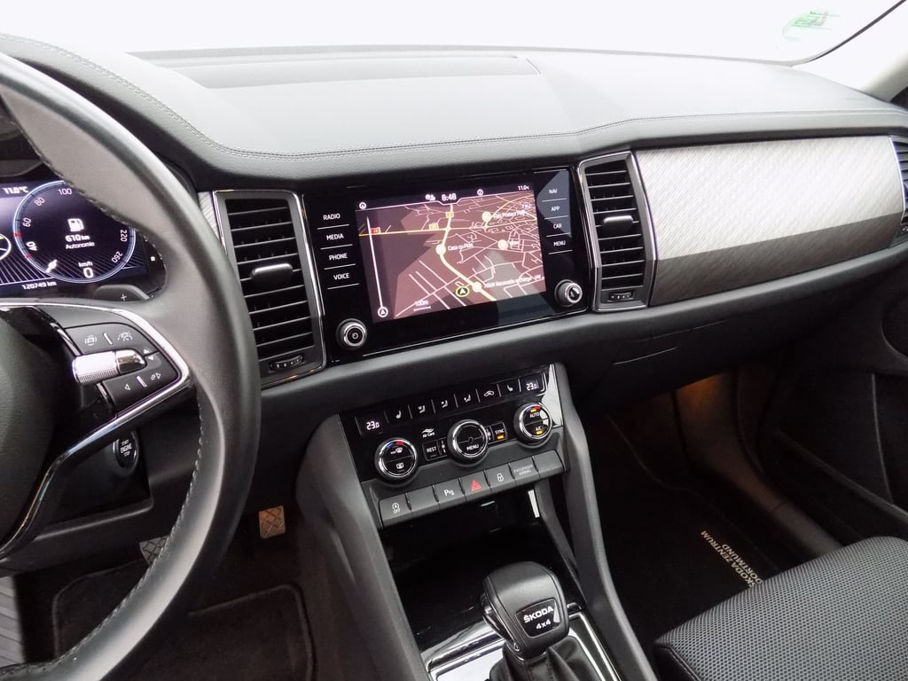 SKODA Kodiaq 2023 — imagine 15