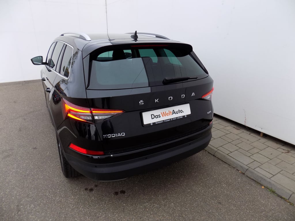 SKODA Kodiaq 2023 — imagine 4