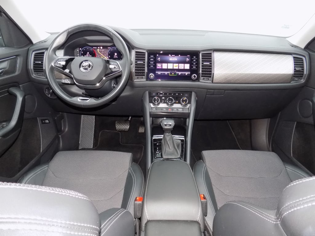 SKODA Kodiaq 2023 — imagine 9