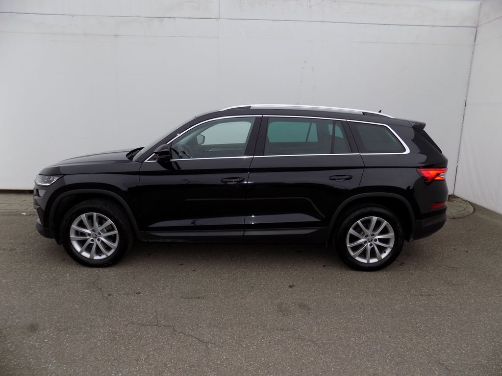 SKODA Kodiaq 2023 — imagine 2