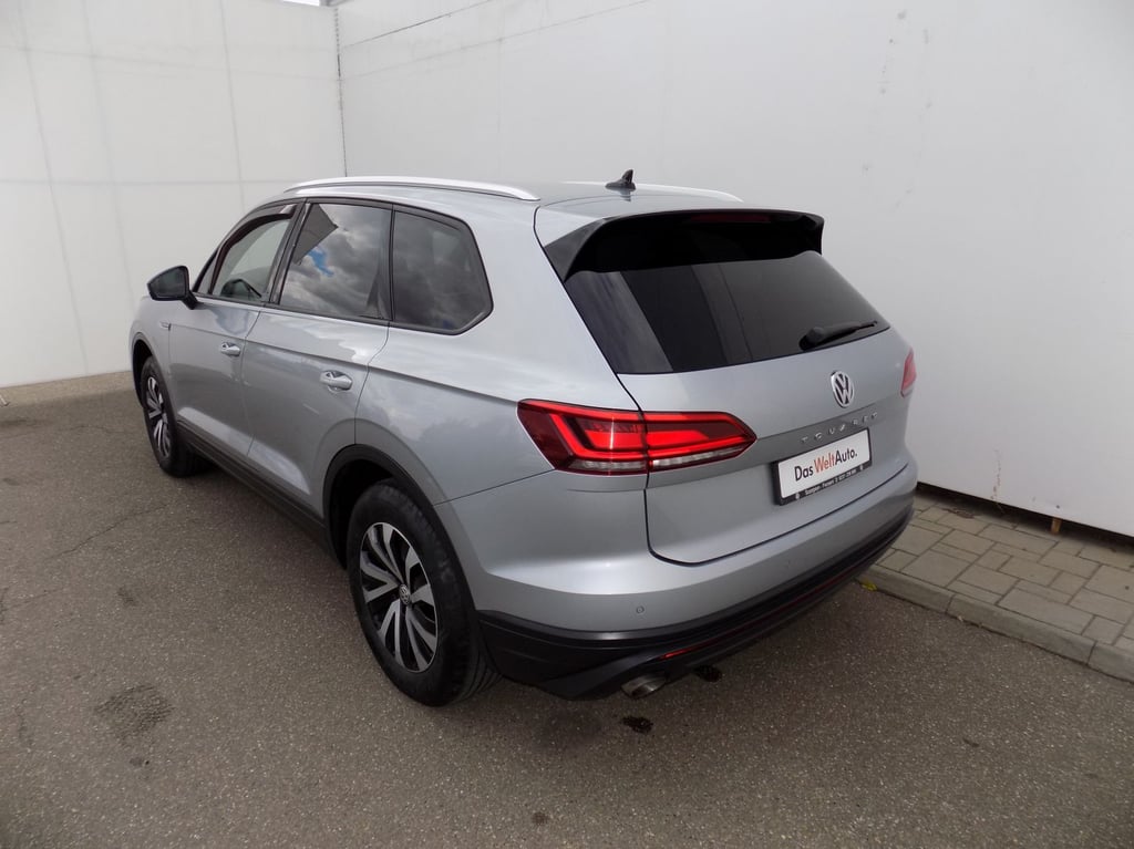 VOLKSWAGEN Touareg 2019 — imagine 3