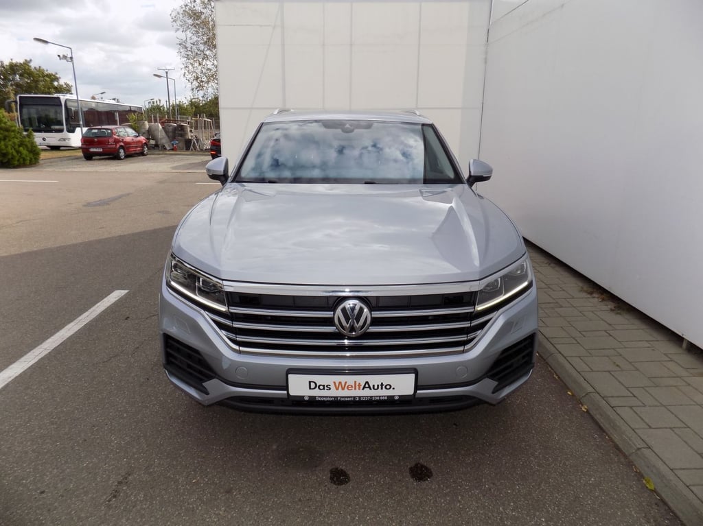VOLKSWAGEN Touareg 2019 — imagine 7