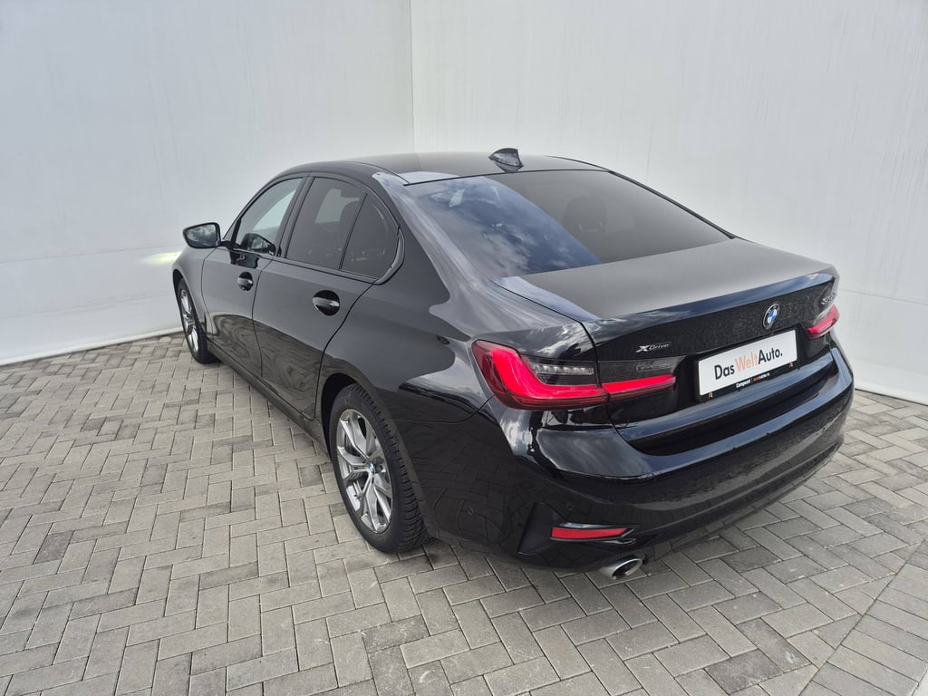 BMW Seria 3 2021 — imagine 3