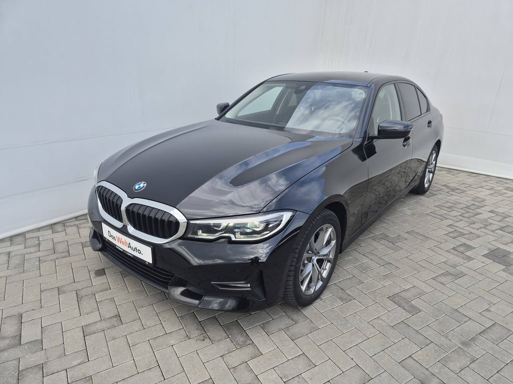 BMW Seria 3 2021 — imagine 1