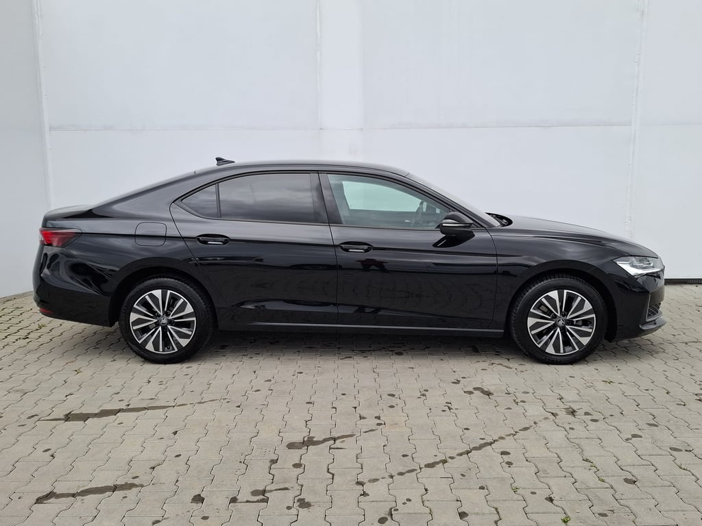 SKODA Superb 2025 — imagine 6