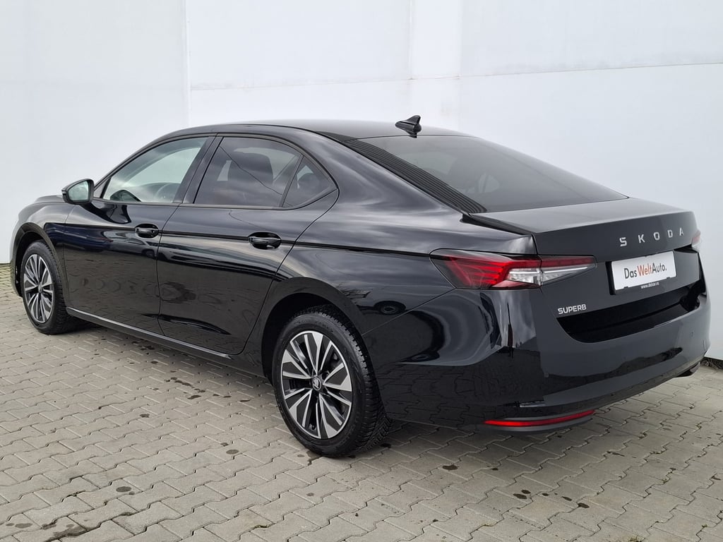 SKODA Superb 2025 — imagine 3