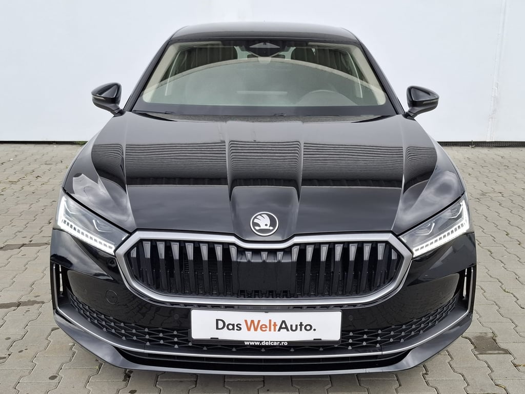 SKODA Superb 2025 — imagine 4