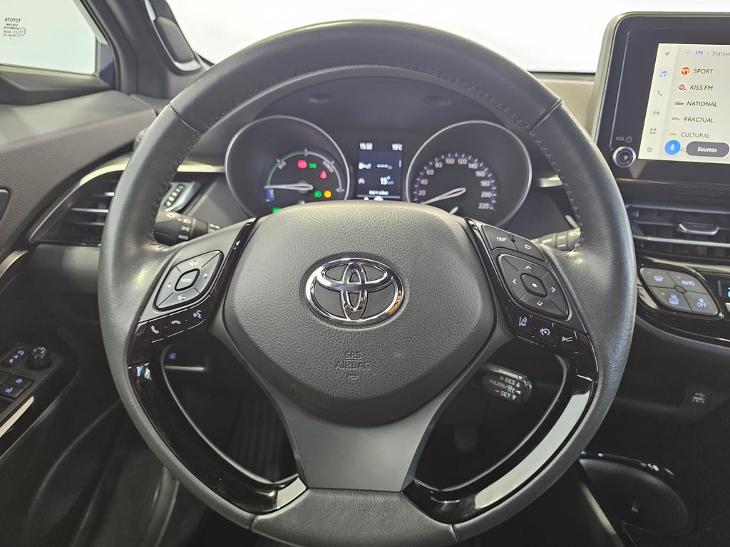TOYOTA C-HR 2023 — imagine 8