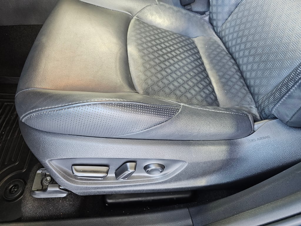 TOYOTA C-HR 2023 — imagine 5