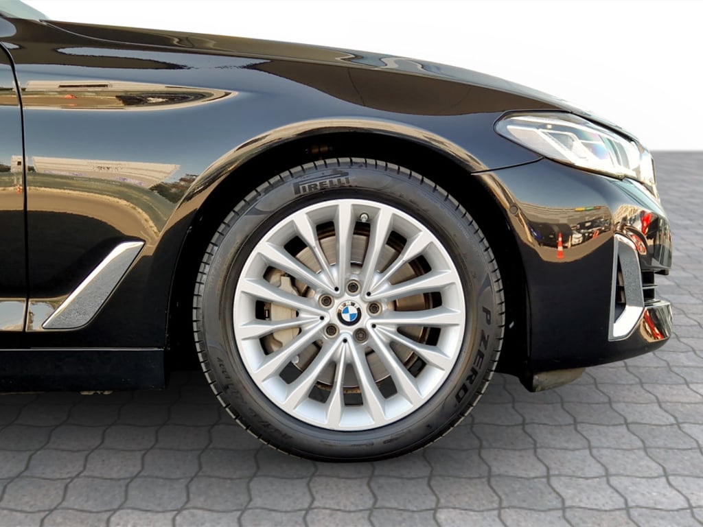 BMW Seria 5 2021 benzină, 33.990 € — imagine 11