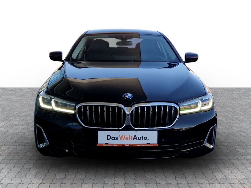 BMW Seria 5 2021 benzină, 33.990 € — imagine 4