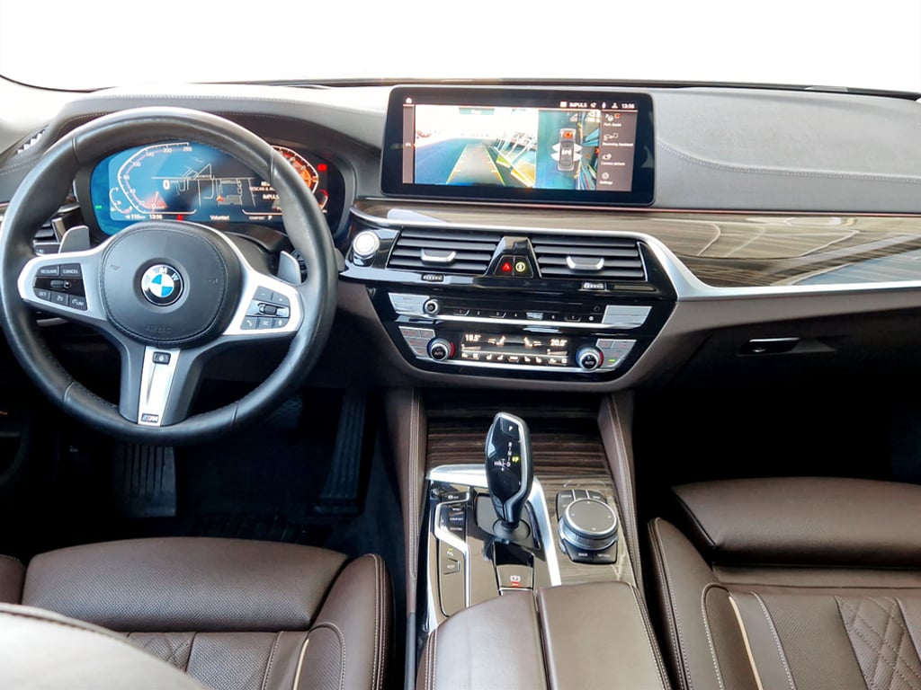 BMW Seria 5 2021 benzină, 33.990 € — imagine 13